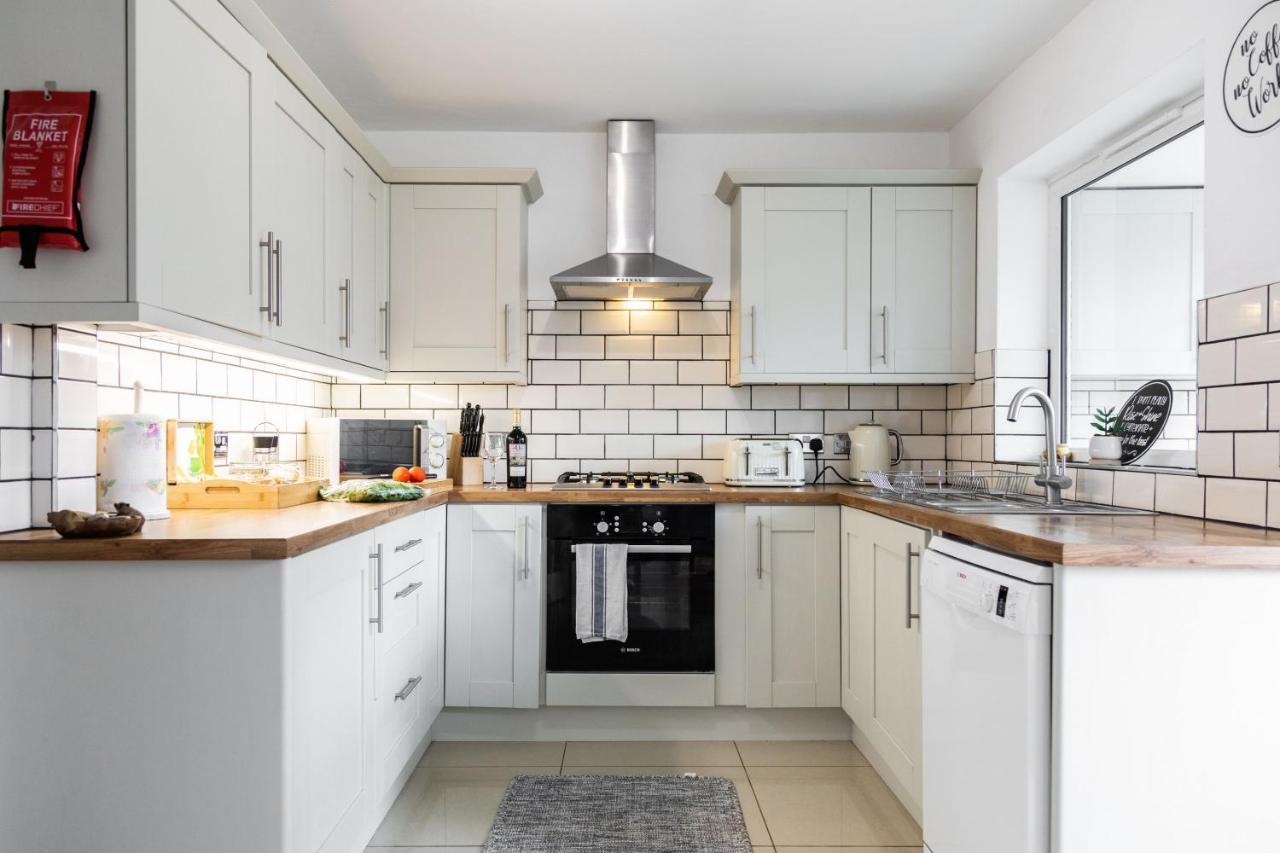 Maunsell House - Lovely Central Home Near Designer Outlets & Town With Parking Ashford  Exterior photo