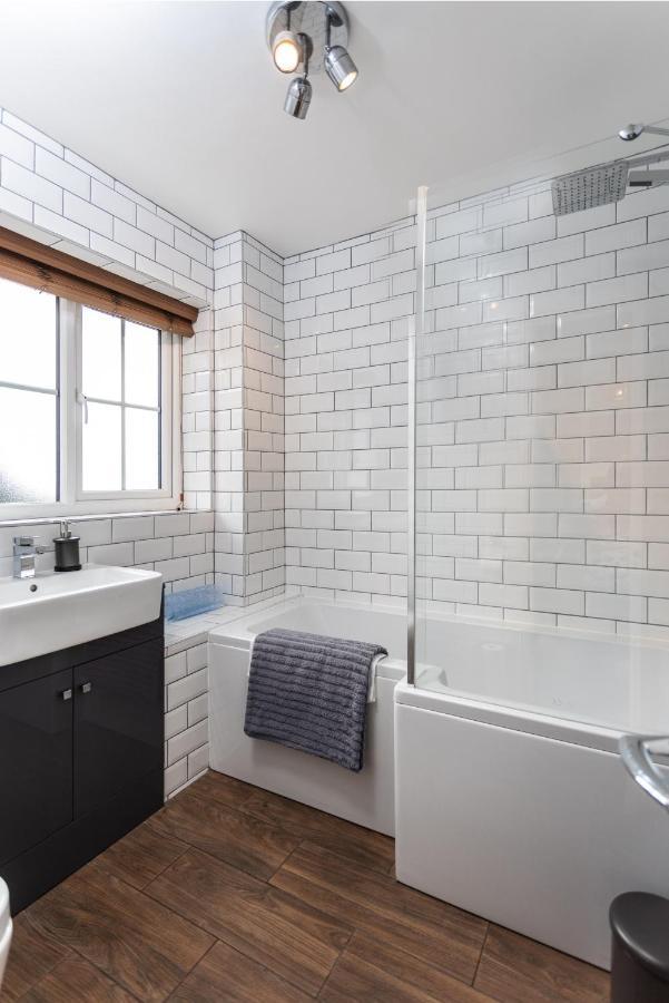 Maunsell House - Lovely Central Home Near Designer Outlets & Town With Parking Ashford  Exterior photo