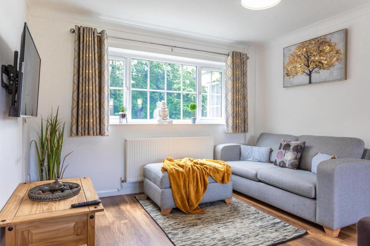 Maunsell House - Lovely Central Home Near Designer Outlets & Town With Parking Ashford  Exterior photo